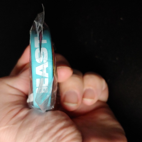 Mr Beast wristbands - Picture 3 of 3